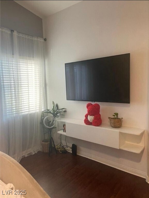 Building Photo - 5289 Coral Ribbon Ave