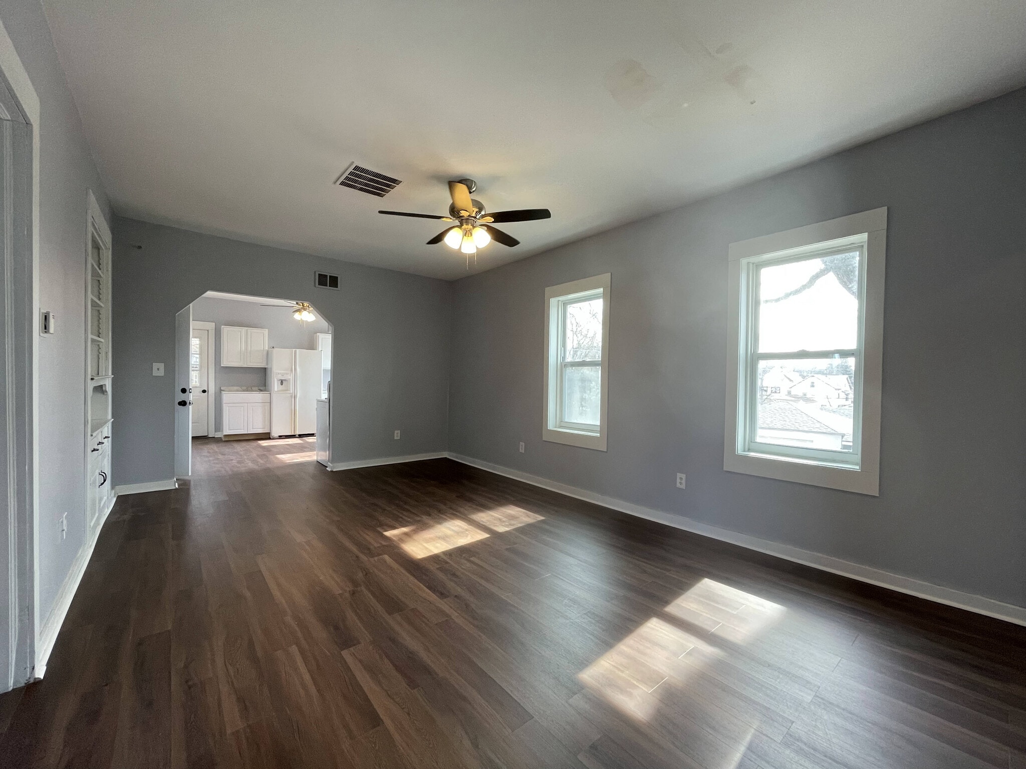 Living Room - 3322 W Branting Ln