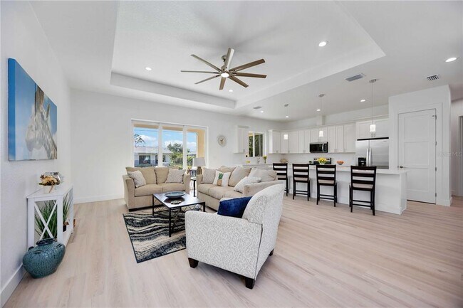 Building Photo - 6146 Grandeur St