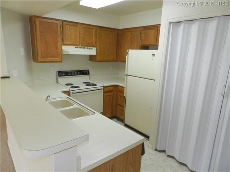 Building Photo - 3700 Iguana Dr