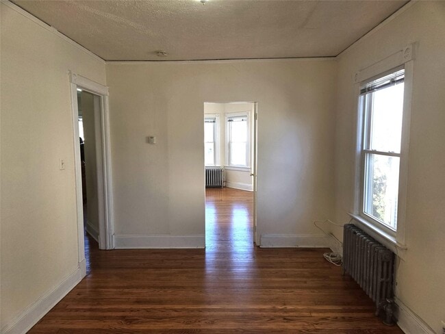 Building Photo - 739 Frost Ave