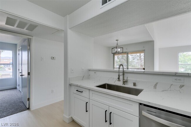 Building Photo - 2300 E Silverado Ranch Blvd