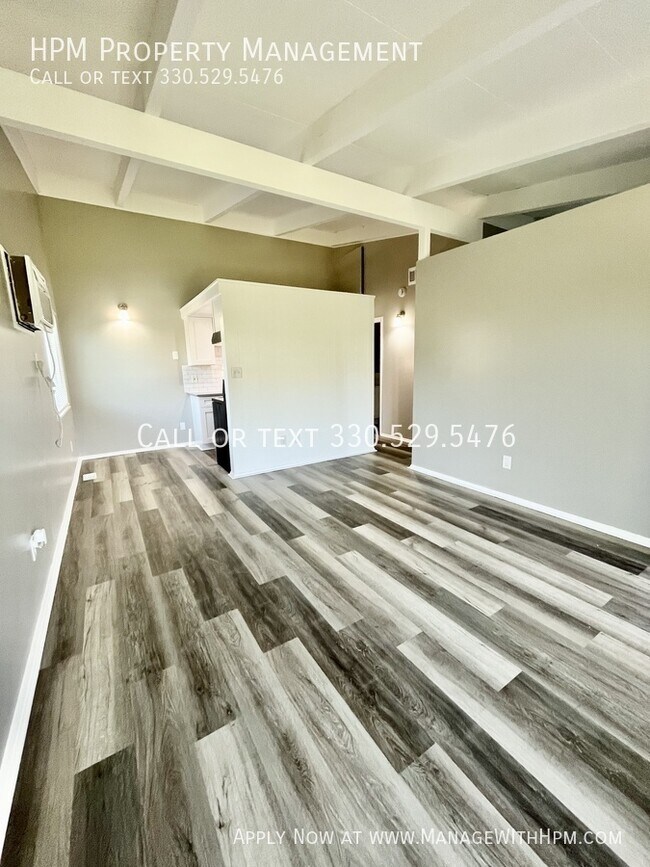 Building Photo - 91 Sheldon Rd