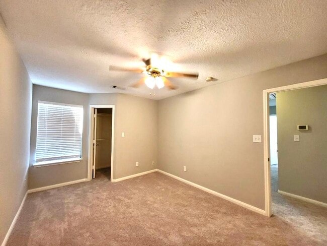 Building Photo - 20402 Westfield Pkwy Dr