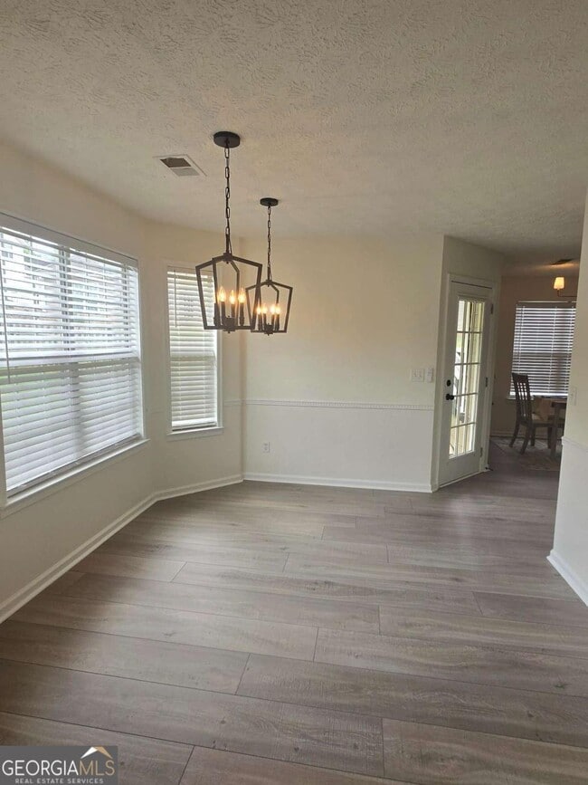 Building Photo - 2633 English Oaks Ln NW