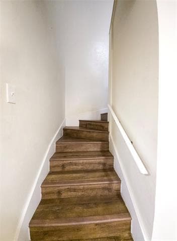 Building Photo - 7618 Thistle Ln