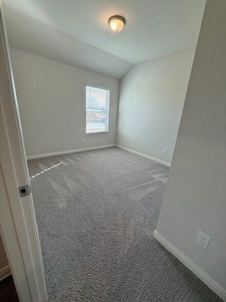 Building Photo - 501 Jameson
