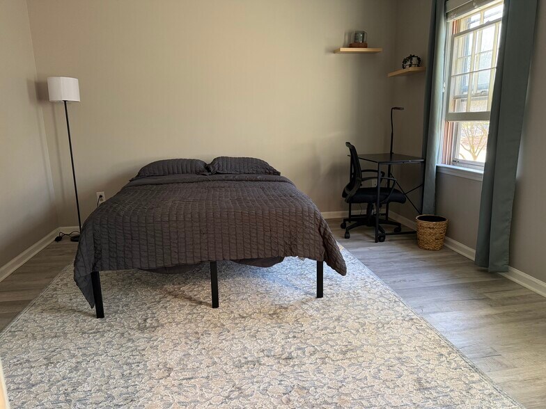 Building Photo - 2010 Dembrigh Ln