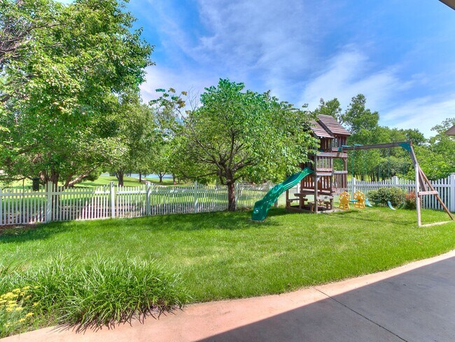 Building Photo - Large 4-Bedroom Home in Edmond Schools