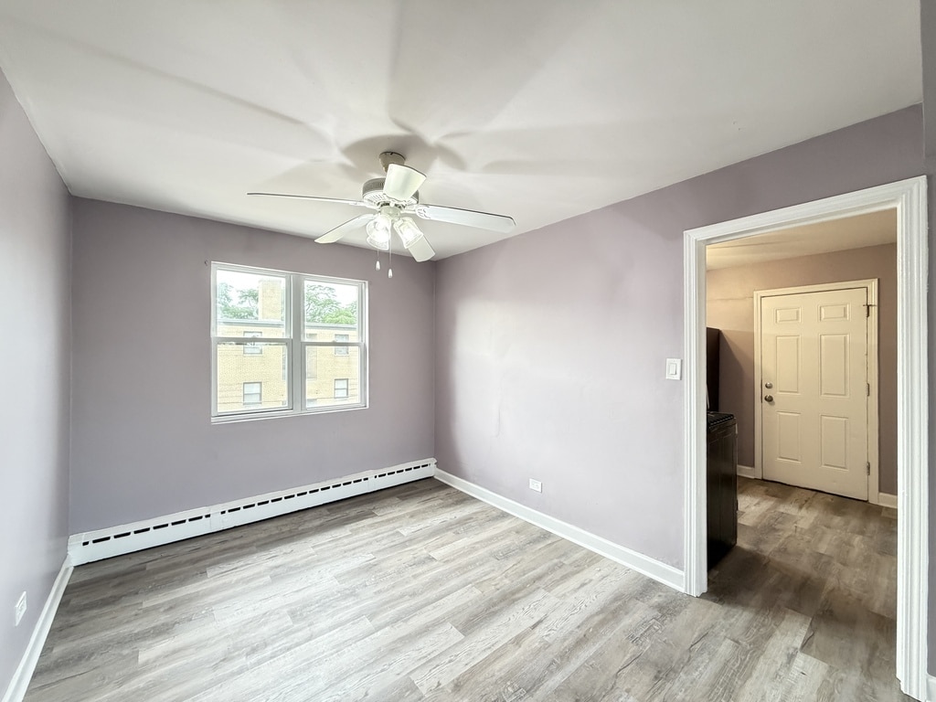 Building Photo - 2057 E 72nd St