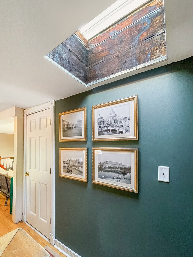 Building Photo - 2156 W Pierce Ave