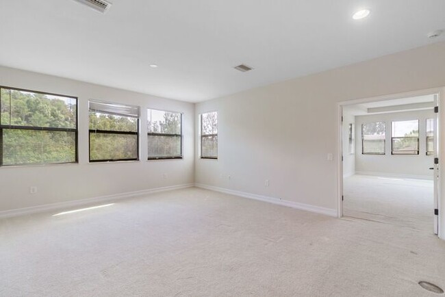 Building Photo - Estancia 4 Bed / 2.5 House Home for Lease!