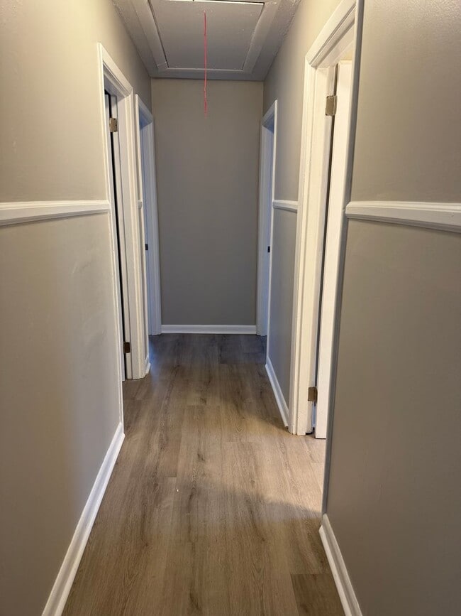 Building Photo - Renovated 3 Bedroom Across From N Elm Village!