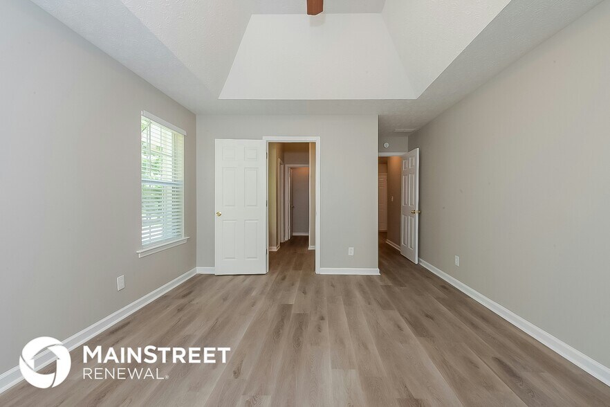 Building Photo - 230 Dillion Dr