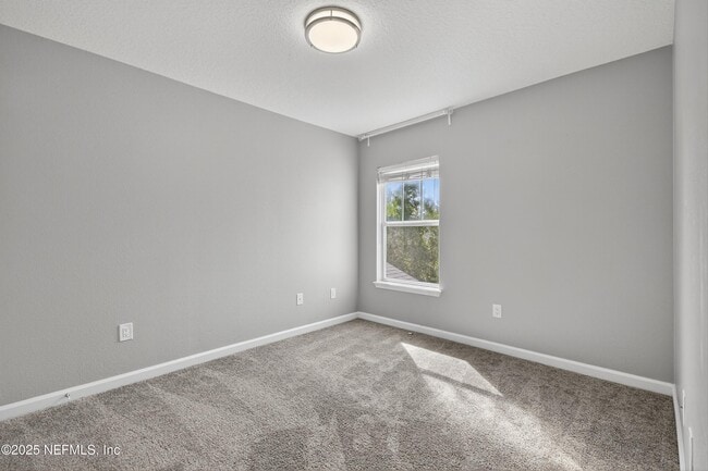 Building Photo - 834 Black Cherry Dr S