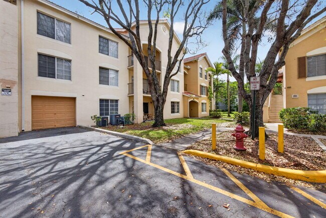 Building Photo - 4211 San Marino Blvd