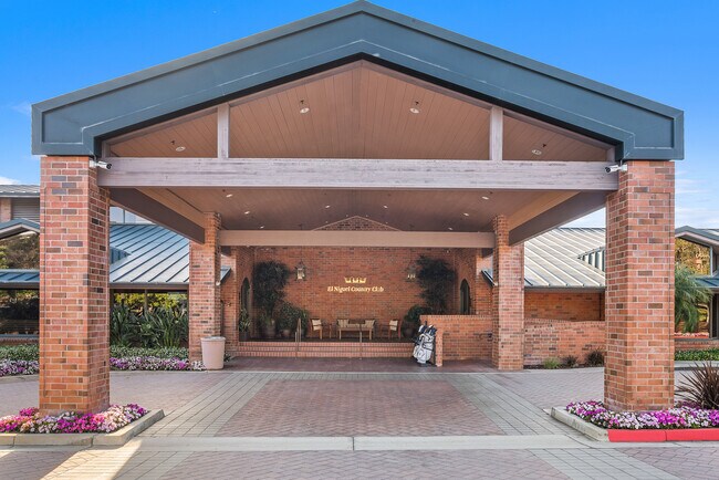 Building Photo - 31461 E Nine Dr
