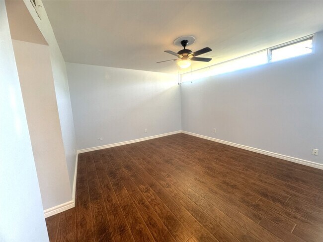 Building Photo - 6315 Deerwood Rd