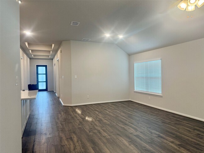 Building Photo - 6123 Severson Lake Ct