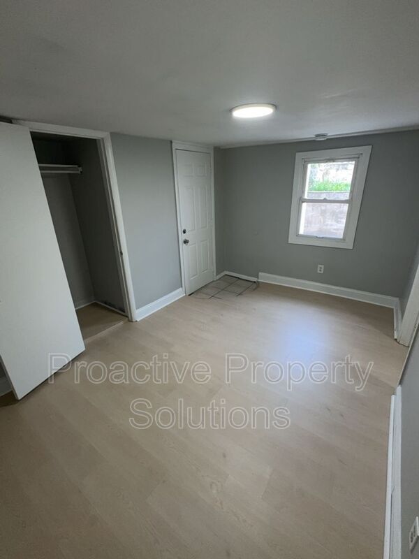 Building Photo - 534-534 Cherry St