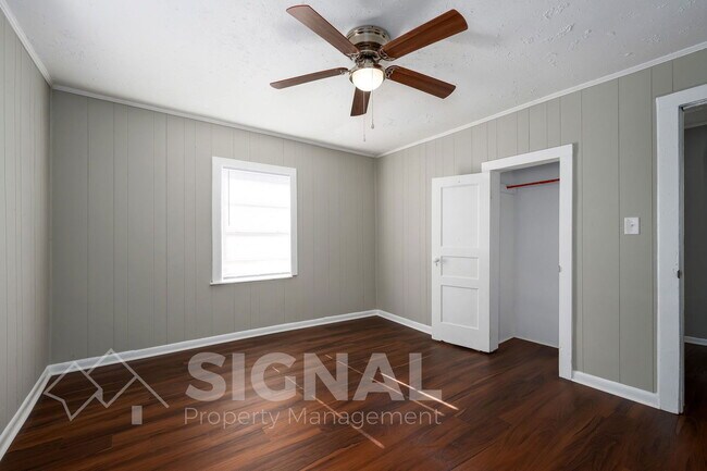 Building Photo - 2408 Fairfax Ave