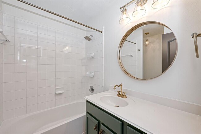 Building Photo - 3618 Hera Dr