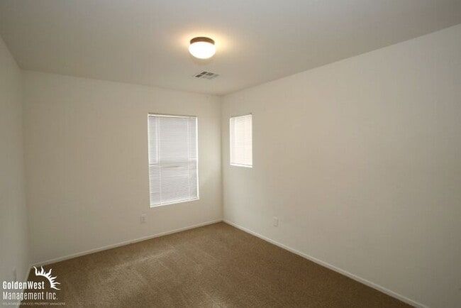 Building Photo - Beautiful 3Bdm 2.5Ba Home near Centennial ...