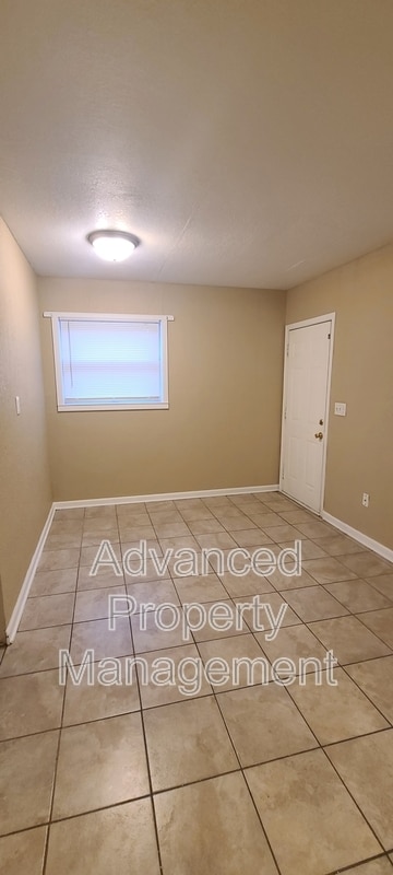 Building Photo - 4740 N 22nd St