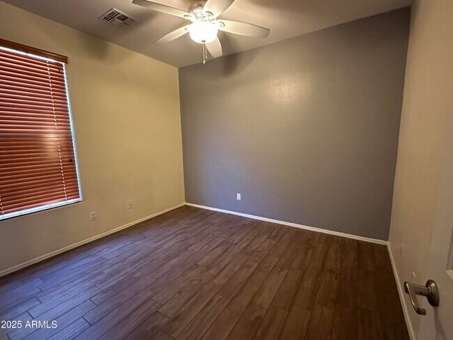 Building Photo - 15022 W Montecito Ave