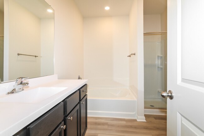 Building Photo - 26877 Steinbeck Dr