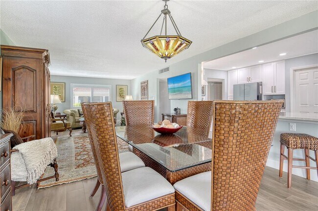 Building Photo - 4780 Gulf of Mexico Dr
