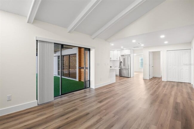 Building Photo - 3145 Sandy Ridge Dr