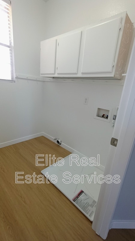 Building Photo - 1138 Calle Dulce