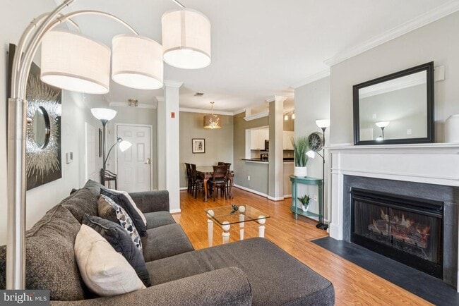 Primary Photo - 4550 Strutfield Ln