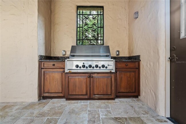 Building Photo - 9841 Covent Garden Dr