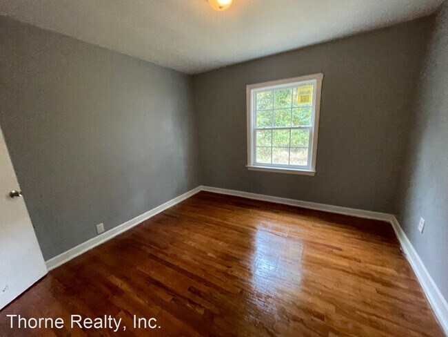 Building Photo - 3 br, 1 bath House - 1308 Poplar St