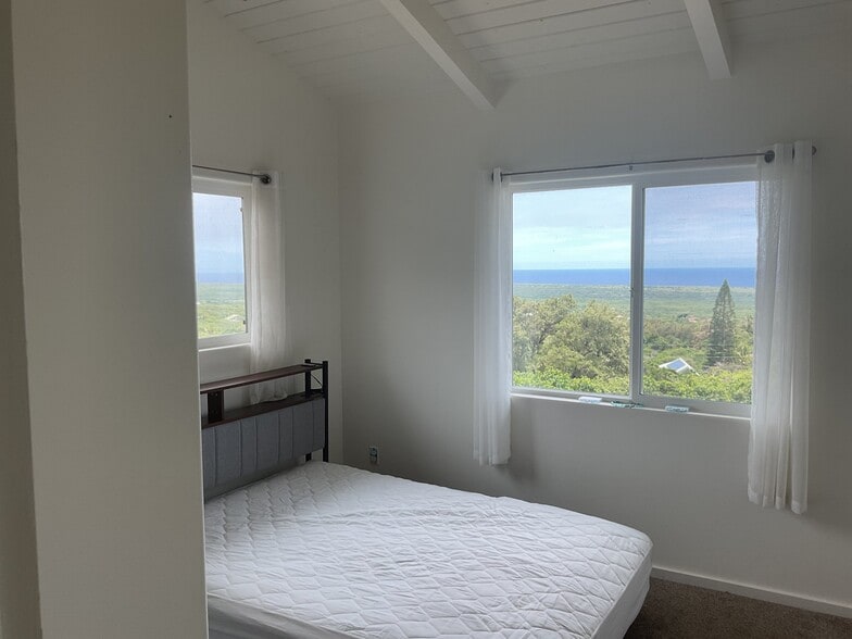 Building Photo - 94-6473-6473 Ahi St