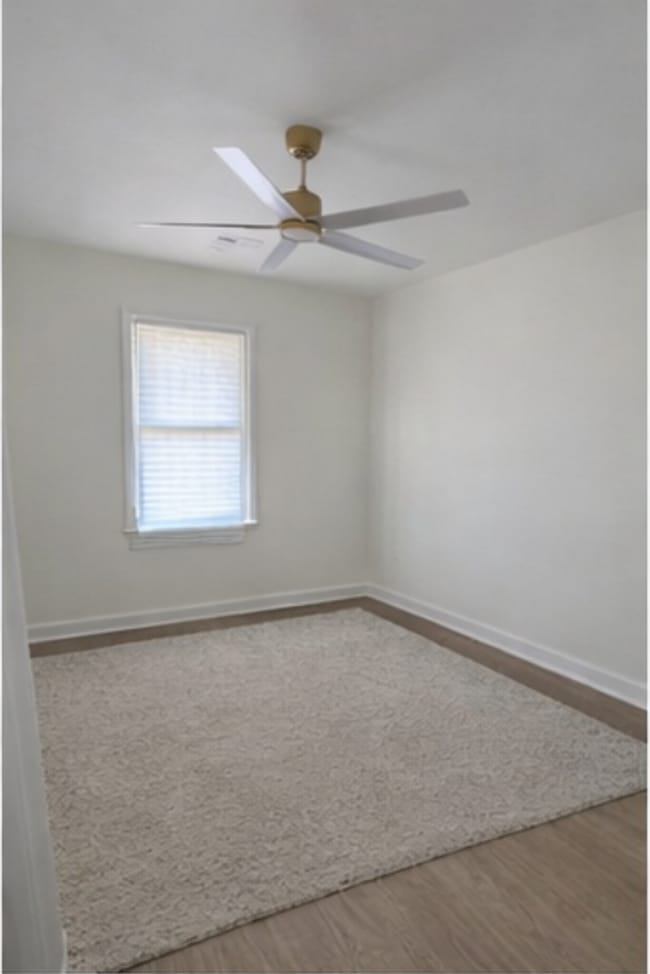 Building Photo - 201 Sheffield Ln