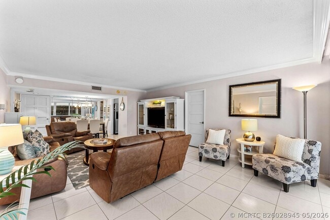 Building Photo - 3570 S Ocean Blvd