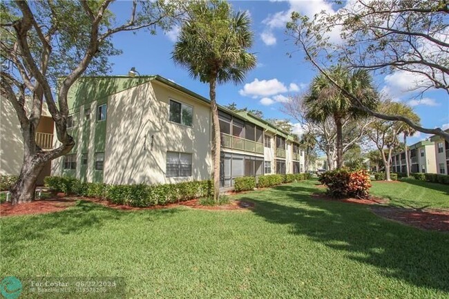 Building Photo - 4156 NW 90th Ave