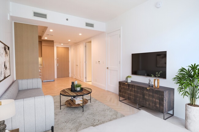 Building Photo - 300 W 122nd St