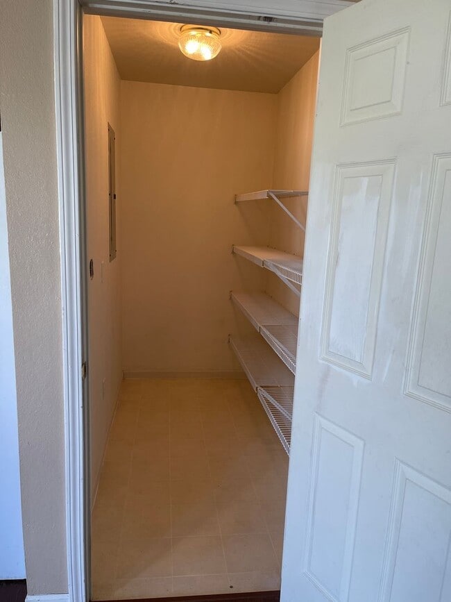 Building Photo - Available February 7th