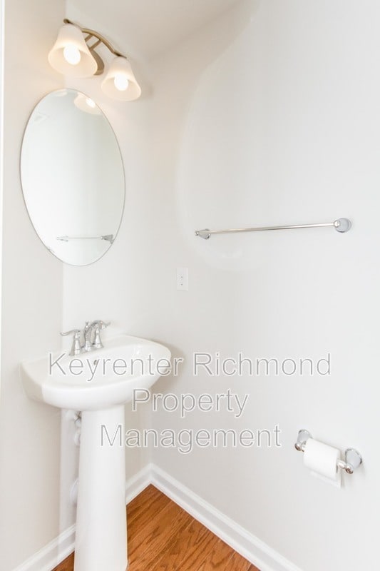 Building Photo - 8986 Ringview Dr