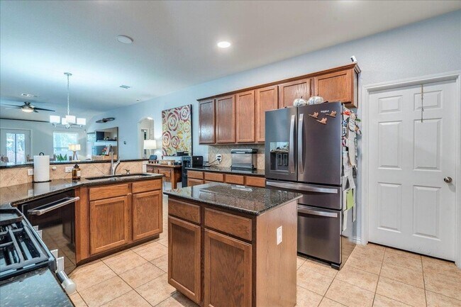 Building Photo - 2532 Ericanna Ln