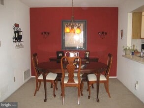Building Photo - 298B Everly Ct