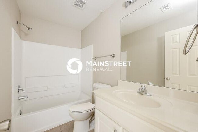 Building Photo - 3 Bedroom Pet-Friendly Home in San Antonio, TX with Main Street Renewal