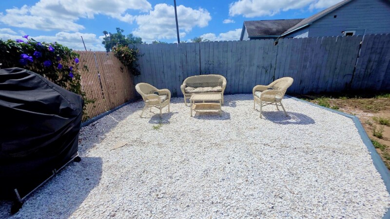 Building Photo - 12 3rd St