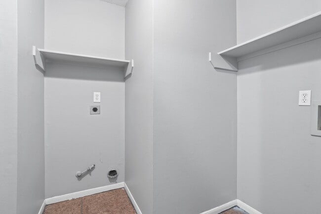 Building Photo - 3614 Lindenfield Dr