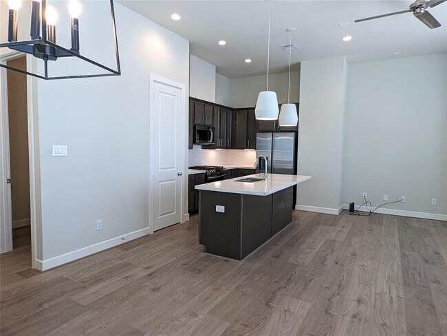 Building Photo - 803 Burton Lndg Ln