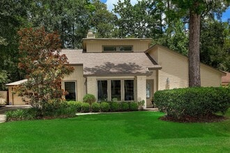 Building Photo - 4 Postvine Ct